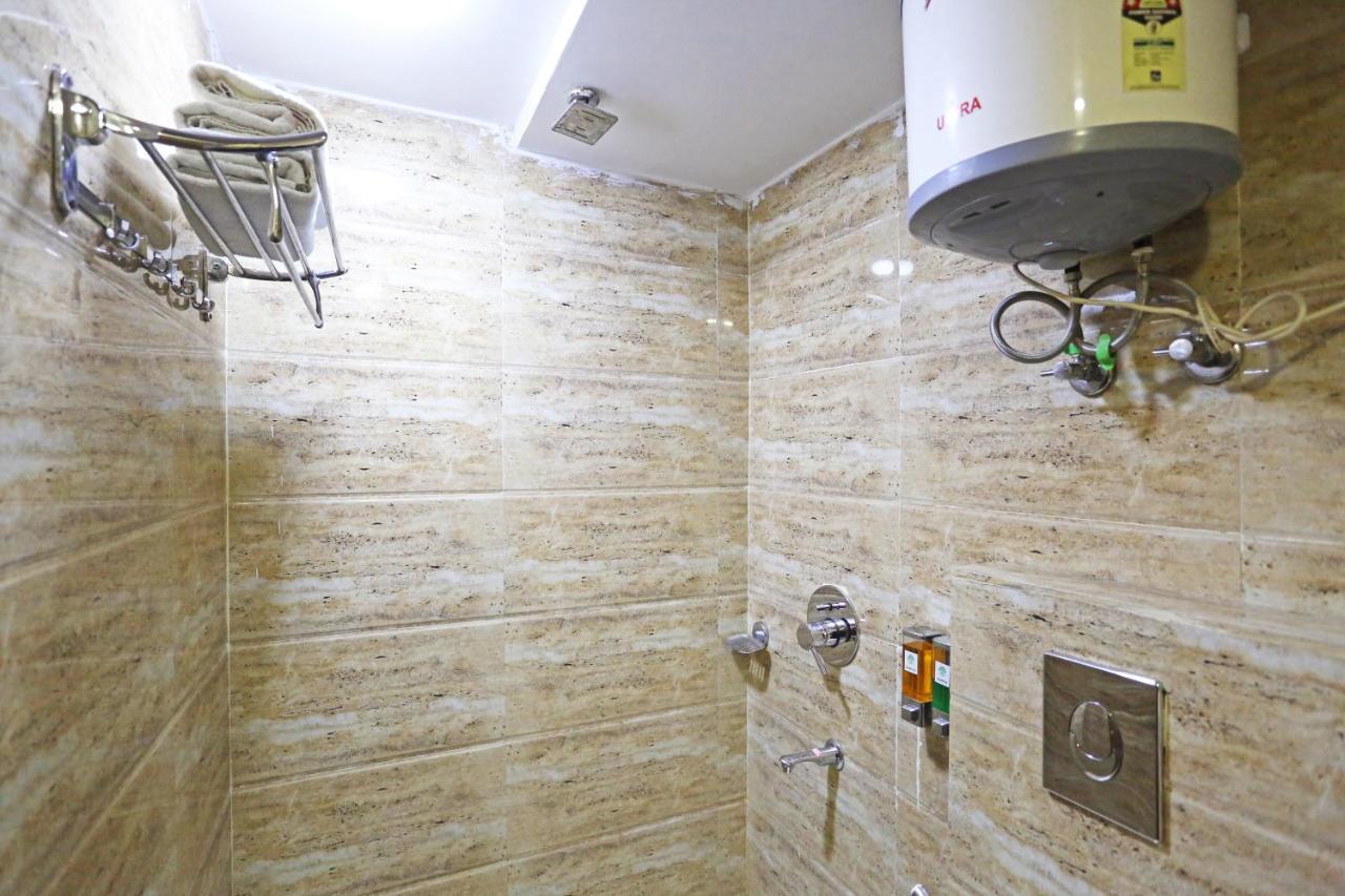 Hotel Grand Suites By D'Capitol Near Delhi Airport ニューデリー エクステリア 写真