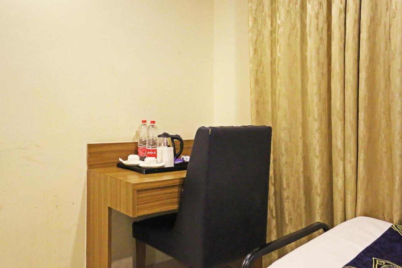 Hotel Grand Suites By D'Capitol Near Delhi Airport ニューデリー エクステリア 写真