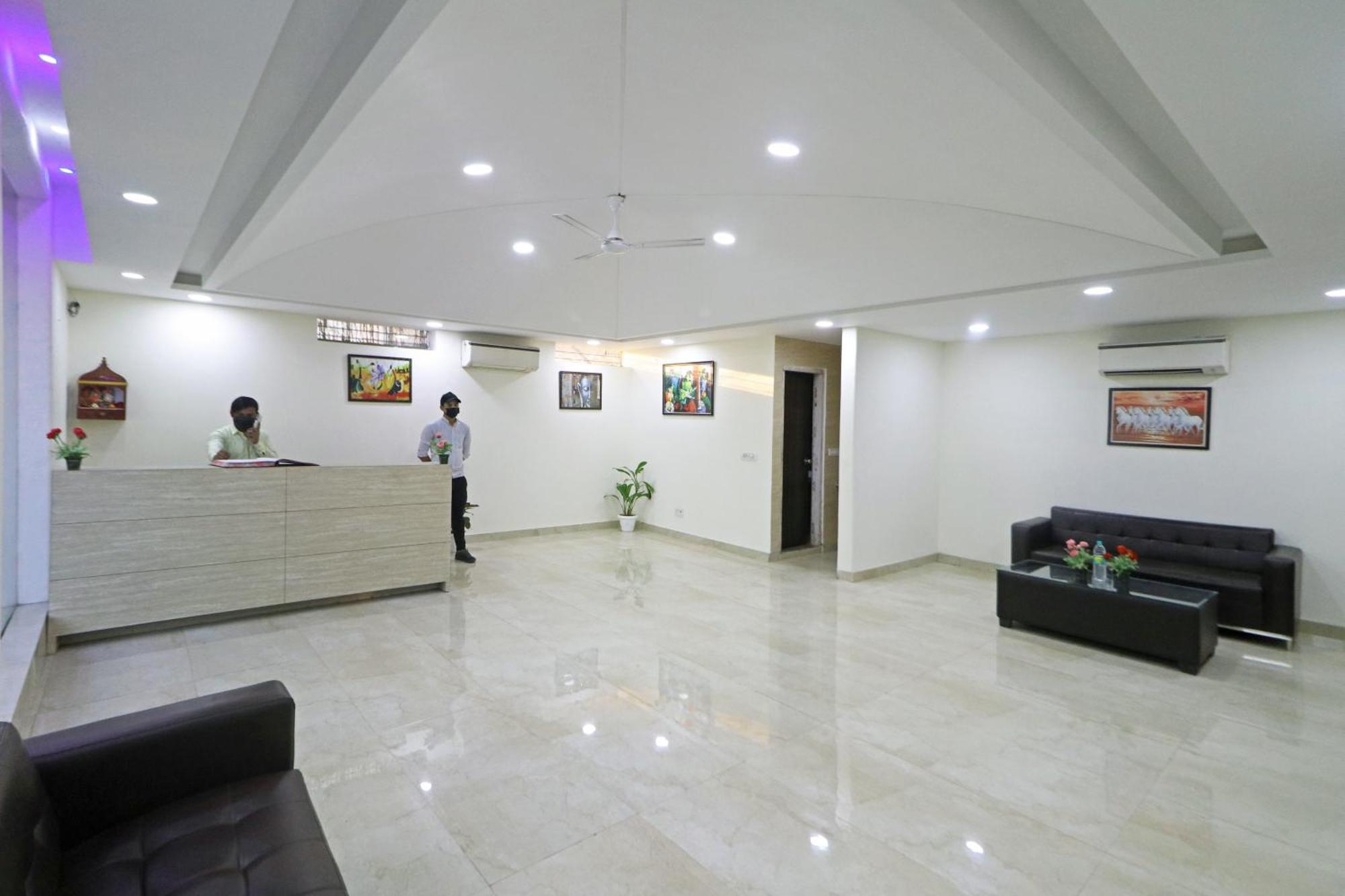 Hotel Grand Suites By D'Capitol Near Delhi Airport ニューデリー エクステリア 写真