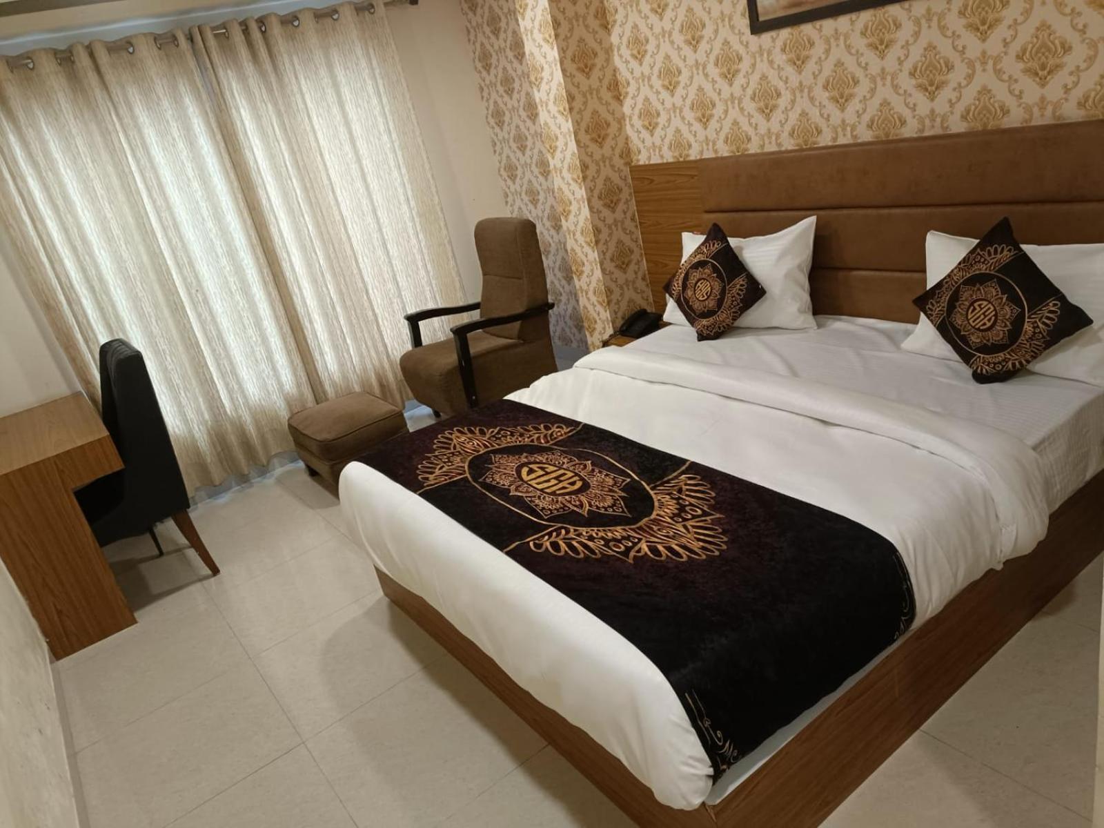Hotel Grand Suites By D'Capitol Near Delhi Airport ニューデリー エクステリア 写真