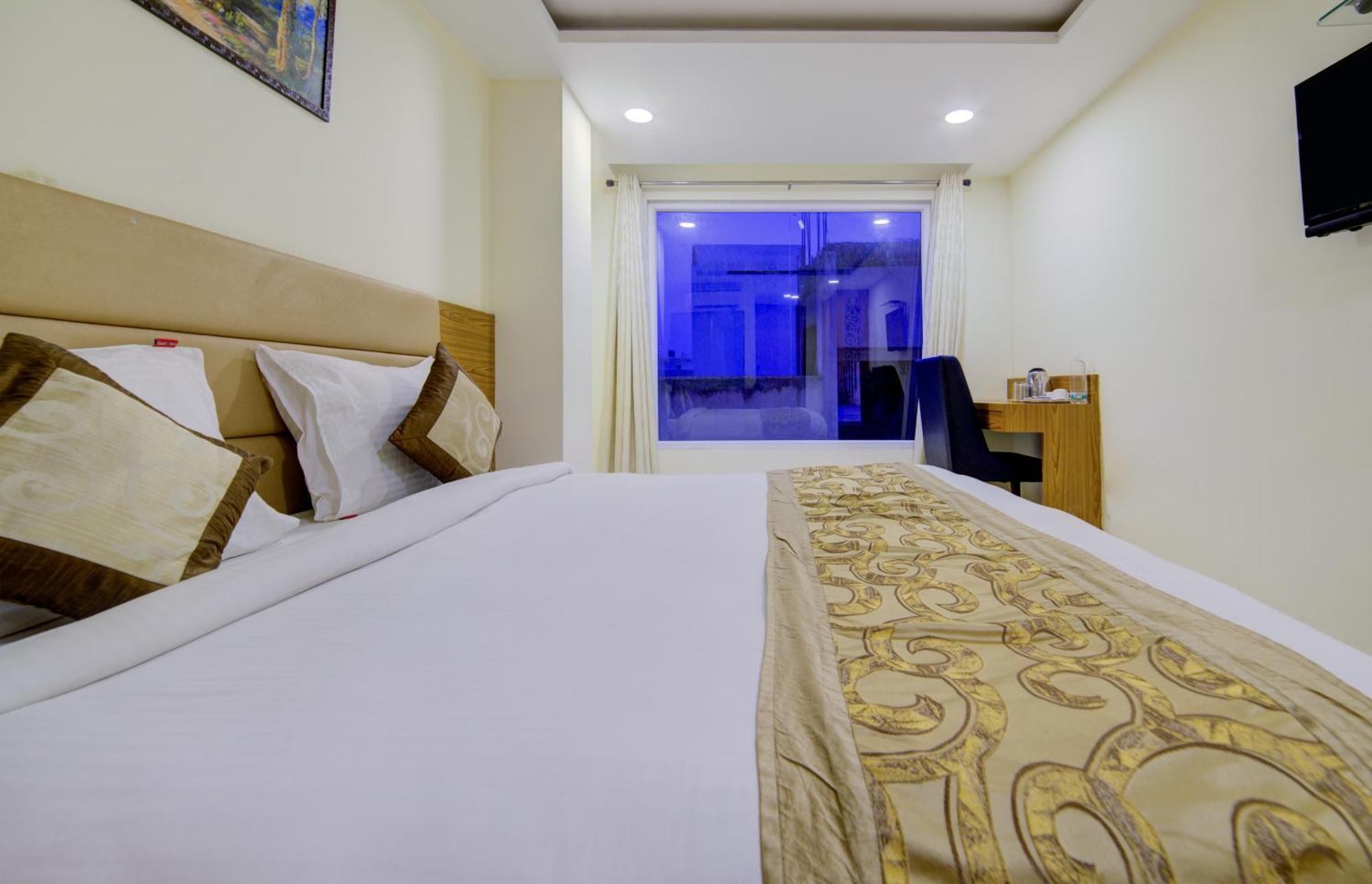 Hotel Grand Suites By D'Capitol Near Delhi Airport ニューデリー エクステリア 写真