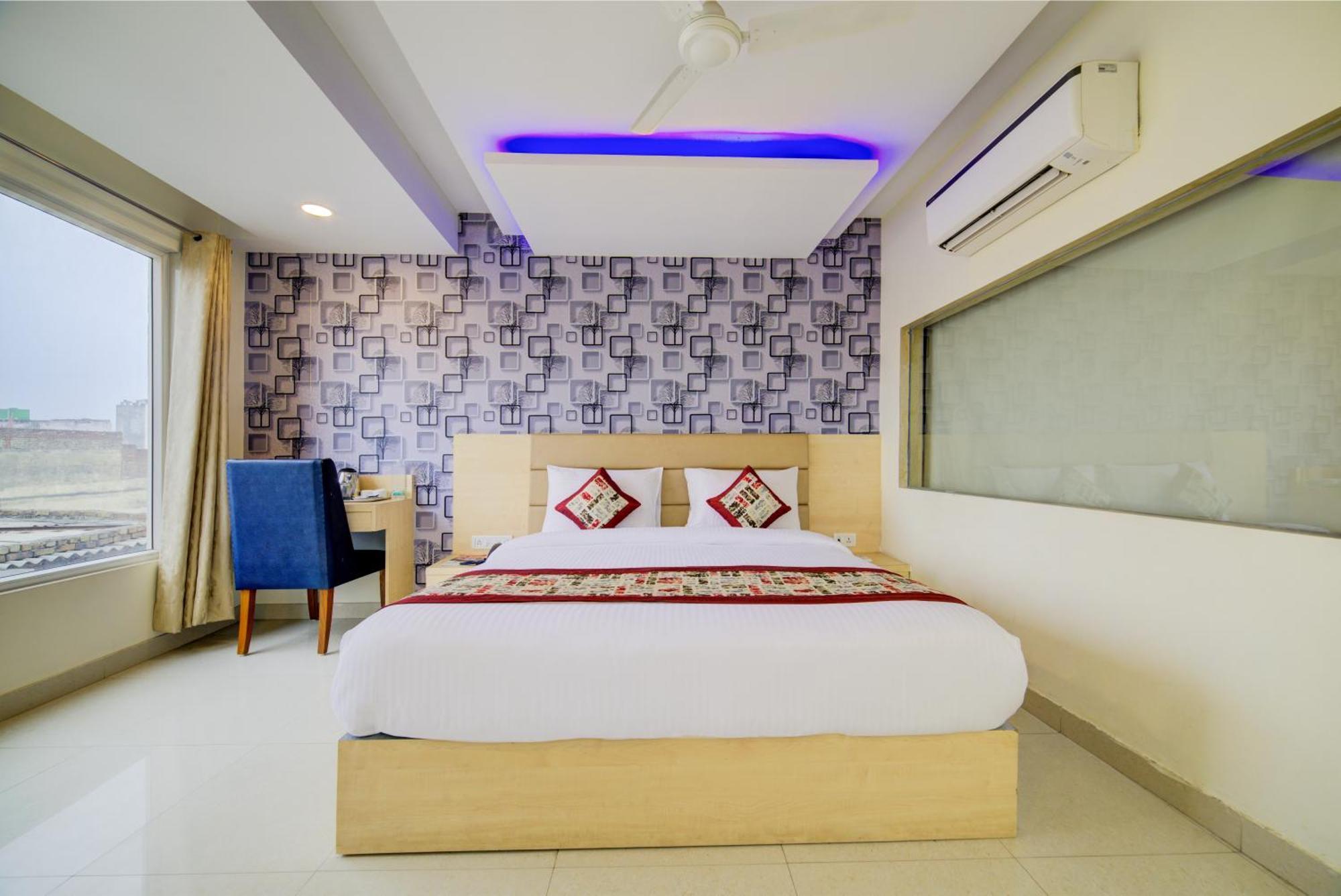 Hotel Grand Suites By D'Capitol Near Delhi Airport ニューデリー エクステリア 写真