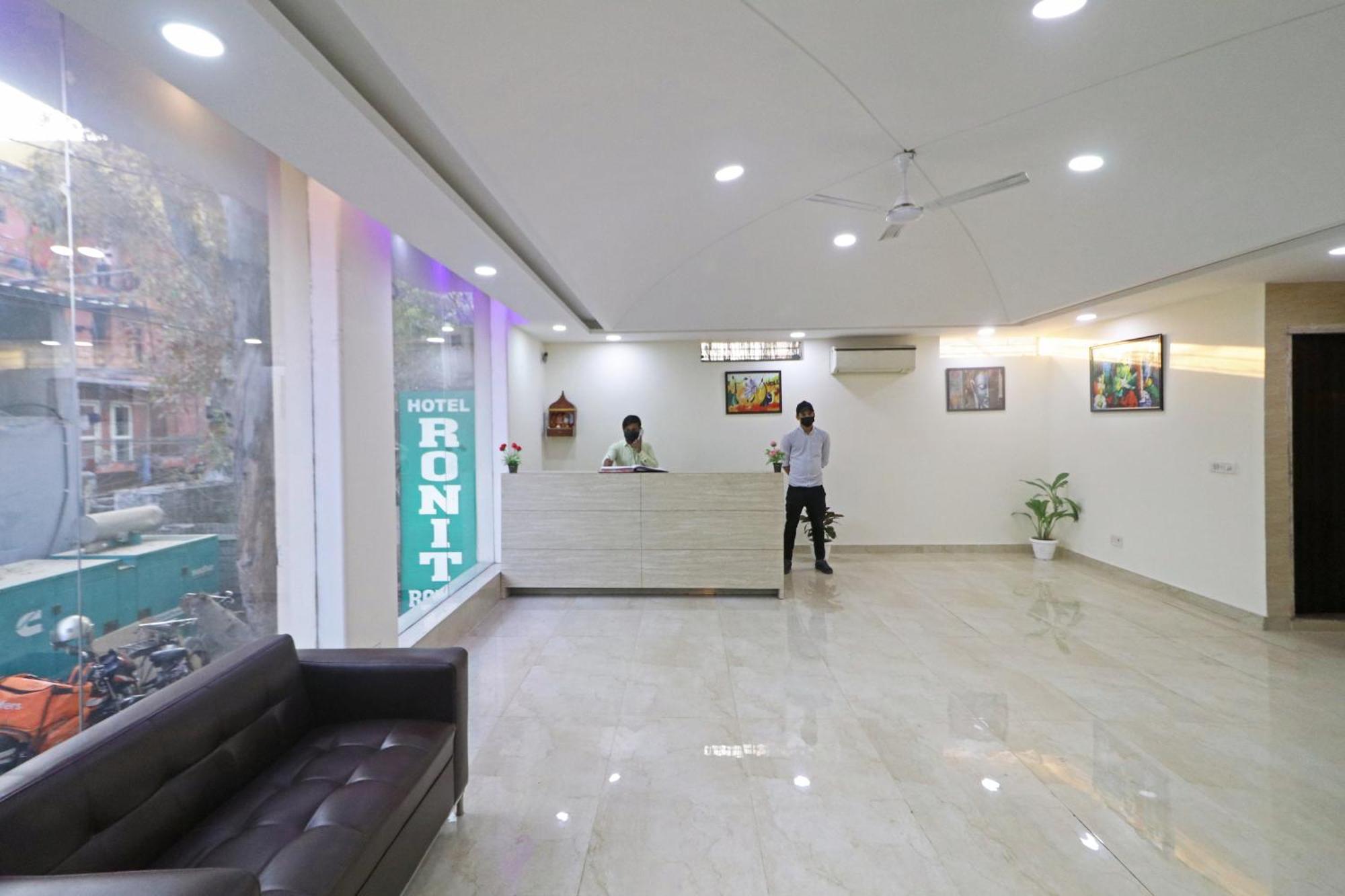 Hotel Grand Suites By D'Capitol Near Delhi Airport ニューデリー エクステリア 写真